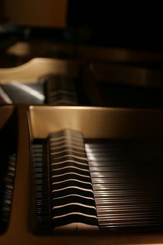 Refurbished-Piano-32