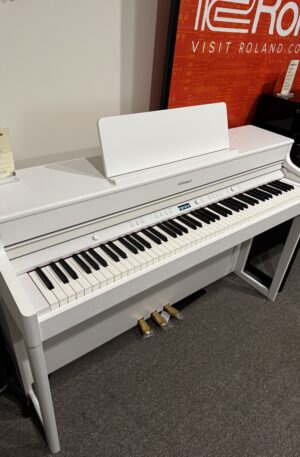 Roland HP-702 Digital Piano | White